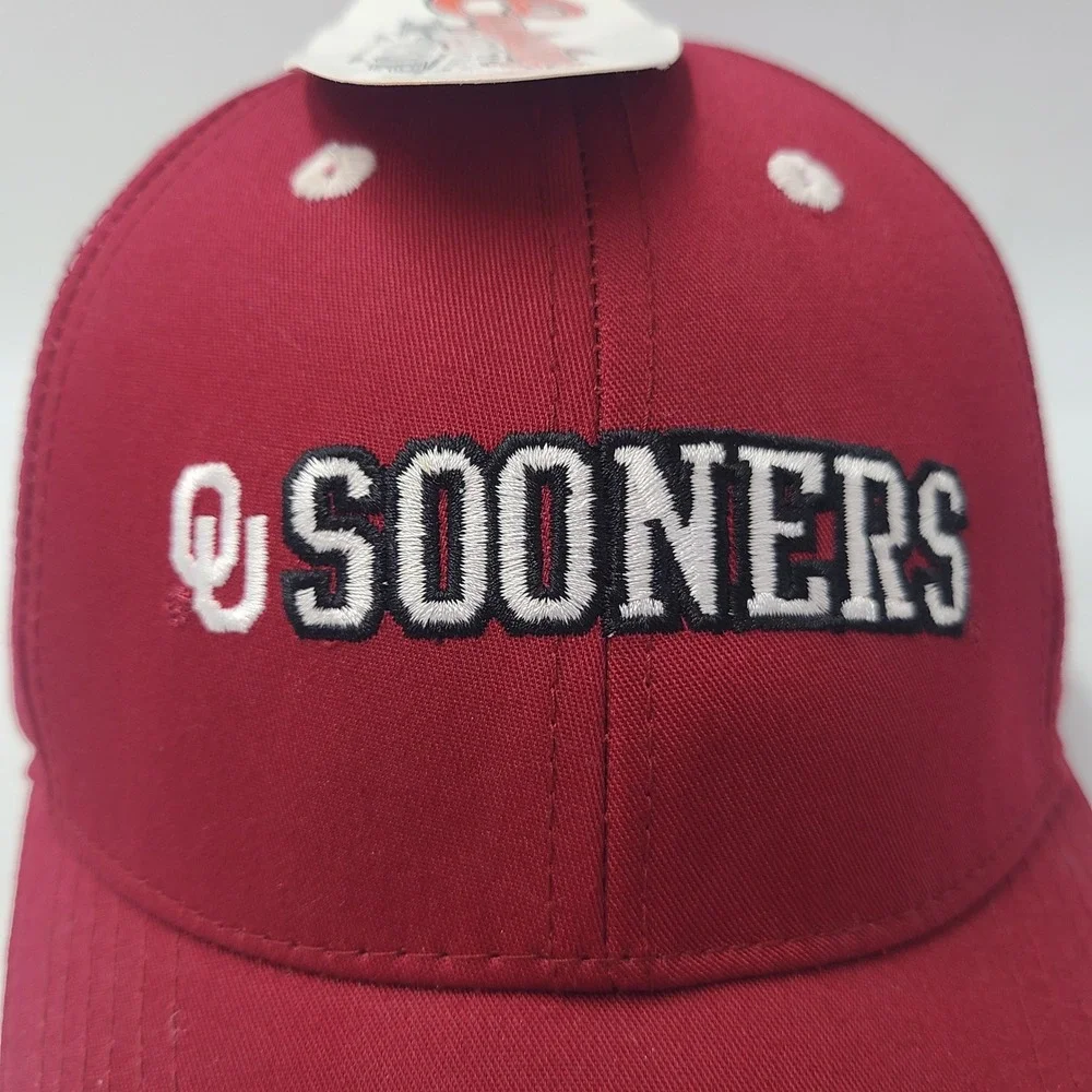 Oklahoma Sooners Hat Adjustable Captivating Headgear Red White NCAA‎ University